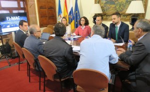 Förderung von kleinen und mittleren Unternehmen: erste FI-MAC-Sitzung der Projektleiter aus Makronesien. Foto: Cabildo