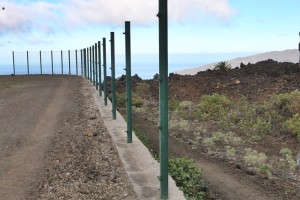 Freche Diebe: Schon zweimal bauten sie Teile des Fußballstadions in Las Manchas ab. Foto: Gemeinde El Paso