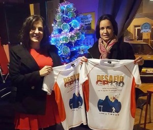 T-Shirts zum Desafío GR-130 gibt es an Ständen entlang der Mega-Strecke und schon jetzt an drei Verkaufsstellen.
