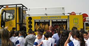 Umweltengel informieren Schüler: auch das ist ein Teil ihrer Arbeit mit Blick in die Zukunft. Foto: Medio Ambiente