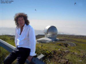 Brian May war schon öfter auf La Palma: Der Queen-Gitarrist absolvierte hier einige seine Studien zu seiner Doktorarbeite in Astrophysik und war bei der Eröffnung des GTC dabei. Foto: Garik Israelian/IAC