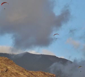 Gleitschirm-Revier La Palma: schöner schweben über der Isla Bonita. Foto: La Palma 24