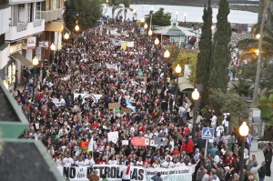 Letzter Demotag am 22. März: Tausende sagten "Nein" zur geplanten Erdölförderung vor Fuerteventura und Lanzarote. Foto: Kanarenregierung