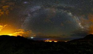 Sieger des Astrowettbewerbs 2013 zum Thema Landschaft über La Palma: Giovanni Tessicini mit seiner "Sommernacht".