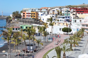 Puerto Naos verwandelt sich mal wieder in eine Festmeile: Batucada-Fest und Markt auf der Avendida. Foto: La Palma 24