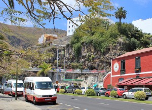Guaguas auf La Palma: Es fahren nicht nur große Busse, sondern auch Kleintransporter. Foto: La Palma 24