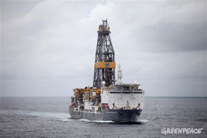 Rowan Renaissance: Bislang hält sich Repsol mit Ergebnissen der Erdöl-Sondierungen bedeckt. Foto: Greenpeace