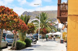 Avenida Marítima in Santa Cruz: Hier startet die erste Phase der Zona Verde, um Dauerparker aus dem Zentrum zu vertreiben und Parkraum für Anwohner und Besucher der Stadt zu schaffen. Foto: La Palma 24