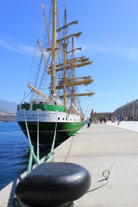 Neuer Hafen von Tazacorte: viel Platz für Großsegler wie das Premierenschiff Alex-2. Foto: La Palma 24