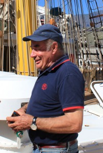 Kapitän Uli Lamprecht: Legte die Alexander von Humboldt 2 ohne Probleme an den neuen Kai im Hafen von Tazacorte. Foto: La Palma 24