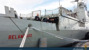 Die Crew der Relampago lädt ein: Open Boat auf dem Patrouillenschiff. Foto: Fuerzas Armadas