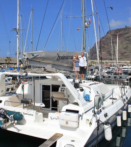 Die Saschastrid im Hafen von Tazacorte: Siegfried und Simone laden zu sportlichen oder auch zu relaxten Segeltörns für Anfänger ein.