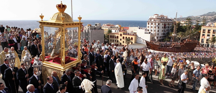 Bajada der Virgen-Statue am Sonntag: