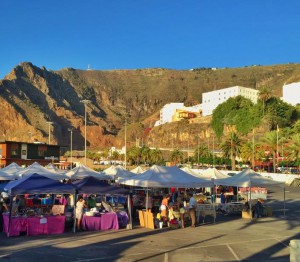 Mercadillo in Santa Cruz: Am kommenden Sonntag wird´s weihnachtlich. Foto: CIT Tedote