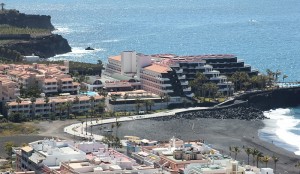 Puerto Naos: Hotel Sol und viele Apartments im Ort für Touristen. Foto: La Palma 24