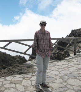 Regina Nössler: Trägt Ihre Wanderstiefel - wie viele andere La Palma-Urlauber - schon beim Flug auf die Isla Bonita. Foto: Autorin