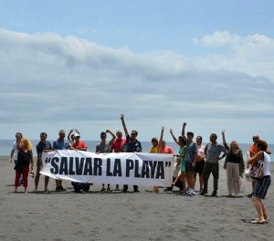 Den Bürgern reichts: Sie wollen endlich ihren Strand nutzen können. Foto: Bürgeraktion