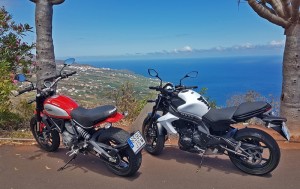 Bikerherzen schlagen höher: La Palma mit der Ducati Scrambler oder einem anderen Mietmotorrad von La Palma 24 umrunden.