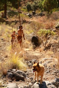 Salto del Pastor: Seit Jahrhunderten sind die Bewohner der Kanaren mit Lanzen im Gelände unterwegs. Foto: Palmeros en El Mundo