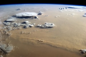 Sandsturm in der Sahara: Die Partikel enthalten 