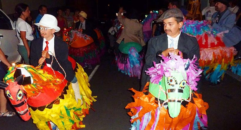 Caballos Fuscos in Fuencaliente: kann man nicht übersetzen, ist einfach eine witzige Tradition. Foto: Asociación