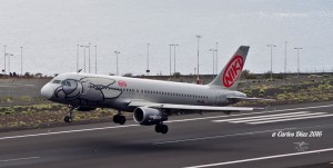 NIKI Airlines: Die silbergrauen Flieger lösen im Sommer 2017 die Airberlin-Maschinen ab. Foto: Carlos Díaz/La Palma Spotting