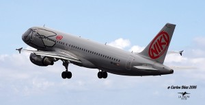 NIKI: Die Airline hat inzwischen die Airberlin-Flieger in Santa Cruz abgelöst. Foto: Carlos Díaz