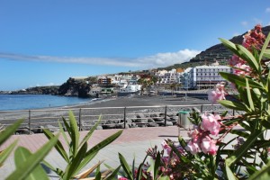 Der Strand von Puerto Naos: Werden die Pläne eines Schutzdamms nun umgesetzt? Foto: La Palma 24