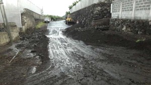 El Remo: Bei starkem Regen verwandelt sich dieser Weg in einen Schlammfluss. Foto: Cabildo