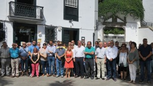Gedenkminute in Santa Cruz de La Palma für die Opfer von Barcelona: Vertreter des Cabildo und der staatlichen Verwaltung 