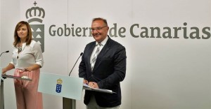 El Presidente D. Fernando Clavijo Batlle , rueda de prensa a 29 de Agosto 2017. (Foto: Manuel Lérida/Presidencia GobCan) Esta fotografía oficial del Gobierno de Canarias es solamente para uso editorial por medios de comunicación. La fotografía no puede ser manipulada de ninguna manera y no se puede utilizar en materiales comerciales y/o políticos, publicidad, correos electrónicos, productos, promociones que de alguna manera pueda sugerir la aprobación o respaldo del Presidente, o el Gobierno de Canarias.