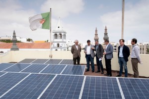 Erneuerbare Energien und mehr: Kanarische Inseln geben Gas en Fuerteventura a 1 de Marzo de 2017. (Foto: Arturo Rodriguez/Presidencia GobCan) Esta fotografía oficial del Gobierno de Canarias es solamente para uso editorial por medios de comunicación. La fotografía no puede ser manipulada de ninguna manera y no se puede utilizar en materiales comerciales y/o políticos, publicidad, correos electrónicos, productos, promociones que de alguna manera pueda sugerir la aprobación o respaldo del Presidente, o el Gobierno de Canarias.