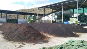 40 Tonnen Kompost in der Abfall-Anlage in Mazo erzeugt: Biomüll aus den Braunen Tonnen wird Dünger. Foto: Cabildo