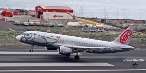 Seit dem Frühjahr landet die Airberlin-Tochter NIKI in Santa Cruz de La Palma (SPC): Daran ändert sich vorläufig nichts, und die Tickets bleiben laut Airberlin auch nach dem 27. Oktober 2017 gültig. Foto: Carlos Díaz/La Palma Spotting