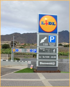 Lidl Los Llanos: Direkt neben dem Eingang geht es ins Parkhaus. Foto: La Palma 24