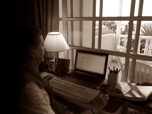 Barbara Schlüter im Hotel Sol: Hier wohnt und schreibt die Autorin, wenn sie auf La Palma weilt.