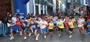 Traditioneller Weihnachslauf in der Hauptstadt. 