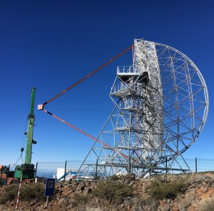 Der Prototyp des LST auf dem Roque de Los Muchachos: Das Gerüst steht, jetzt können die Spiegel eingebaut werden. Foto: Thomas Schweizer