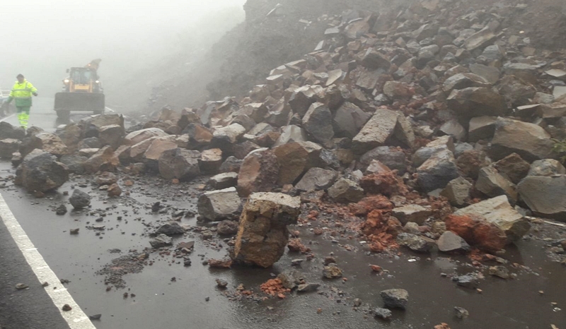 Die LP-4 im Bereich Los Andenes wurde während der Unwettertage von Erdrutschen verwüstet. Deshalb