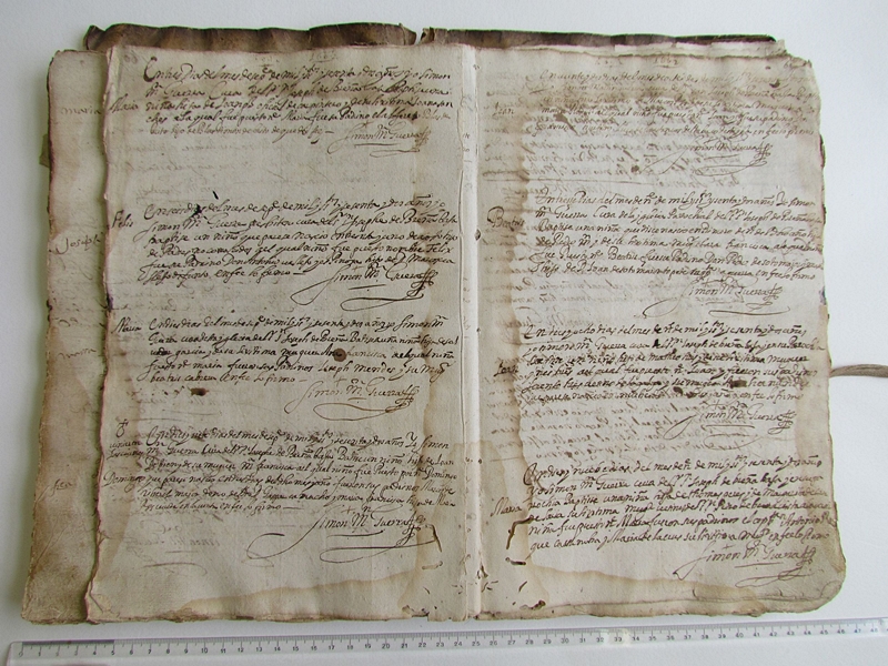 Altes Kirchenregister in neuem Glanz. Das Kirchenregister der Parroquia von San José in Breña Baja aus dem Jahr 1637 erstrahlt in neuem Glanz. Restauriert wurde es vom Zentrum für Konservierung von graphischen Dokumenten des Cabildos in in aufwändiger Kleinarbeit. In dem Folianten sind Taufen, Heiraten und Todesfälle der Gemeinde im Osten der Isla Bonita verzeichnet.