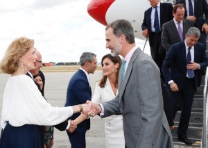 Das spanische Königspaar und Kanarenpräsident Fernando Clavijo: gemeinsame Reise auf den Spuren der einstigen Kanaren-Auswanderer. Foto: GobCan