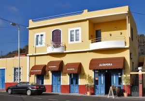 Das Altamira in Todoque: urig-kanarisch innen und Biergarten.