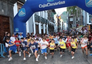 Vom Nachwuchs bis zu professionellen Runnern: Beim Cross de Navidad in Santa Cruz läuft´s.