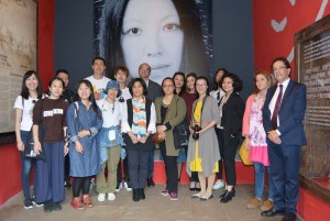 In einem Erker des Orangengartens im Inselmuseum: Dauerausstellung als Hommage an San Mao. Zur Eröffnung reiste eine Journalistendelegation aus Peking und Kanton an. Foto: Cabildo