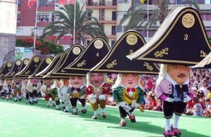 Zwergentanz: Das heute wohl bekannteste Event der Bajada in Santa Cruz de La Palma. Foto: Stadt