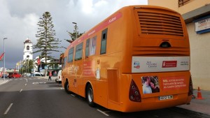 Der Guagua ist ein mobiles Labor: Blutspenden gleich vor der Haustür. Foto: