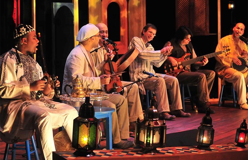 Té a la menta: Benefizkonzert im Teatro Circo de Marte.