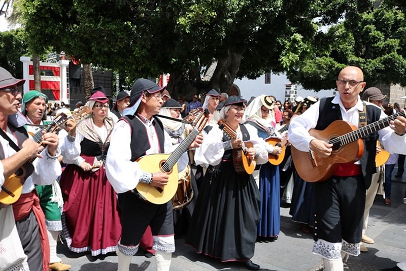 Los Llanos: viel Folklore bei der Patrona-Fiesta.