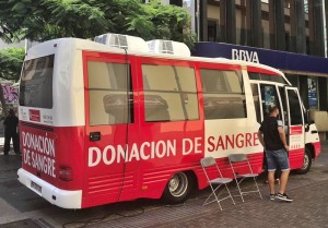 Das mobile Blutspende-Labor: Zwei Wochen lang auf La Palma!